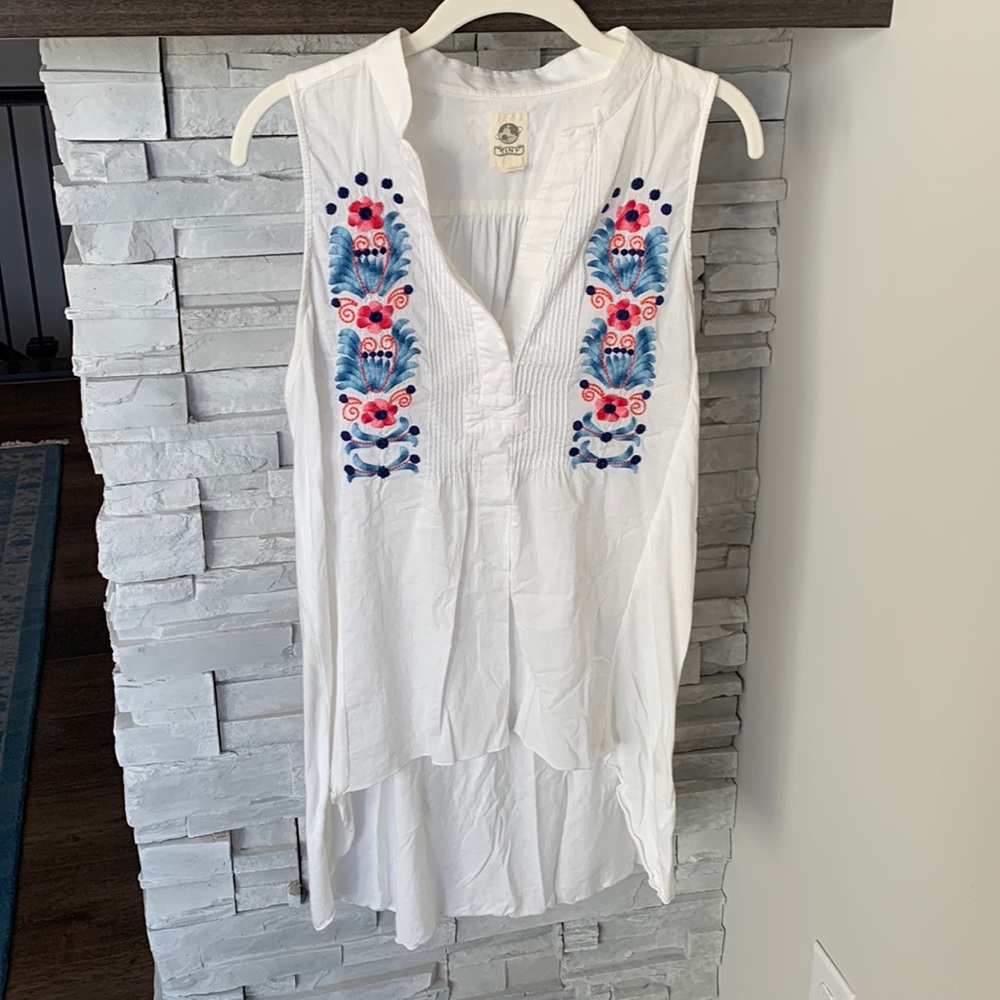 Anthropologie TINY white embroidered tank top